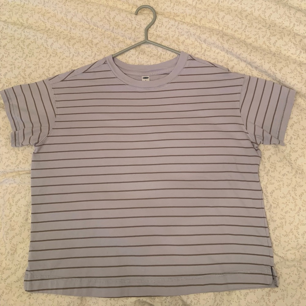 Old Navy tee